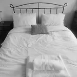 Comfy Warm Home In Manchester